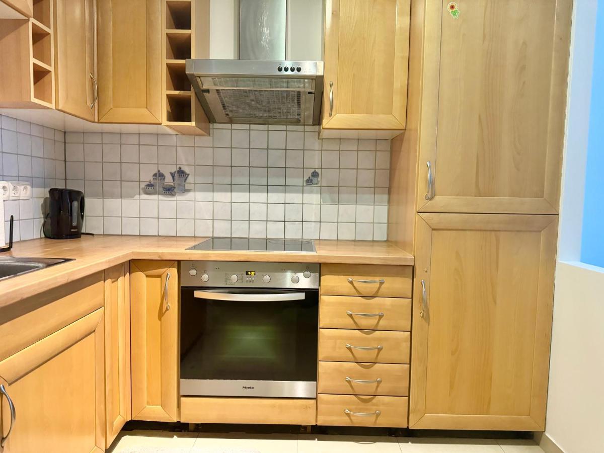 90 M2 Maisonette With Free Parking Apartment Wina Bagian luar foto