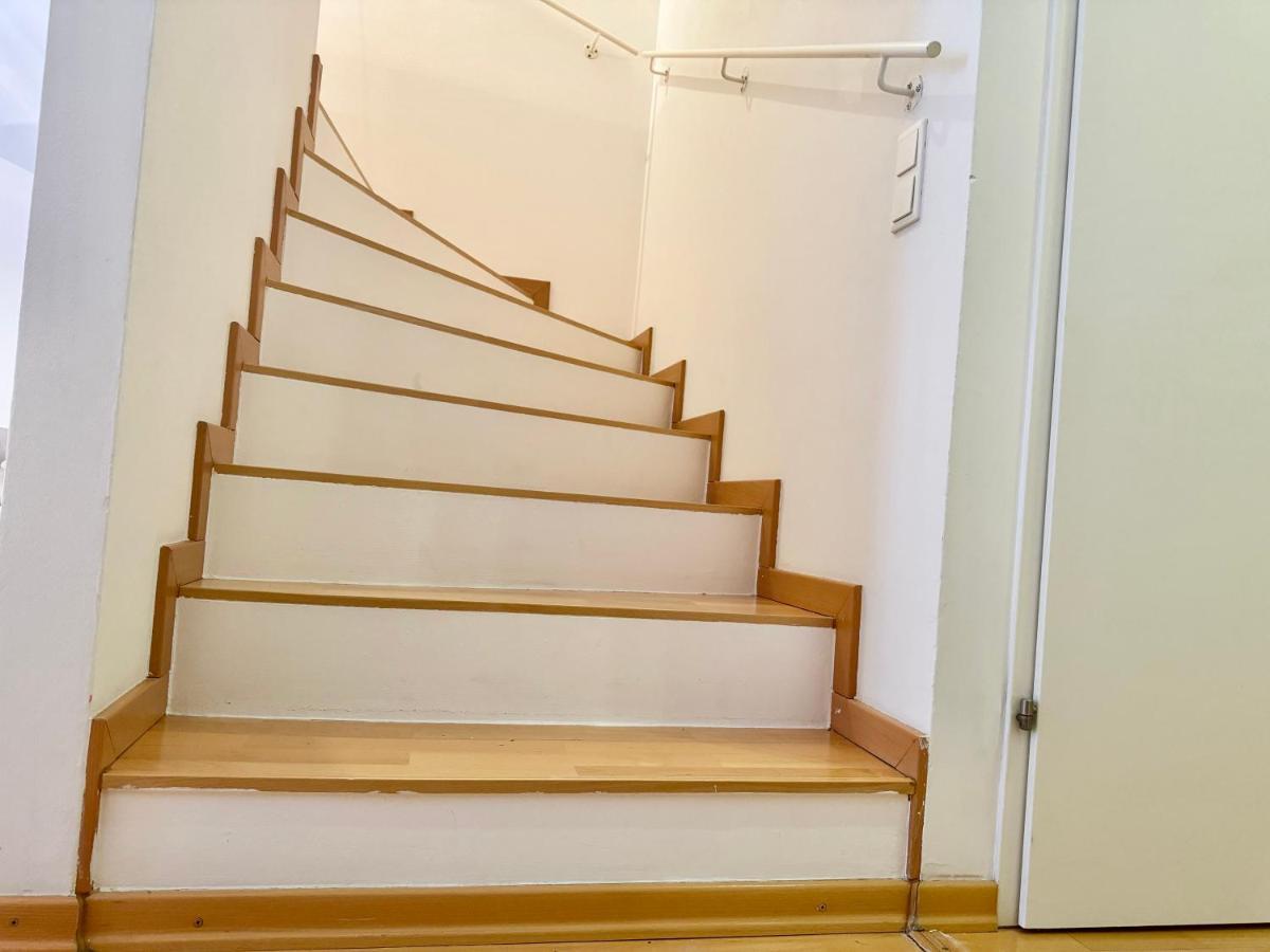 90 M2 Maisonette With Free Parking Apartment Wina Bagian luar foto