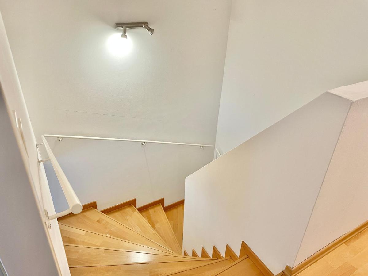 90 M2 Maisonette With Free Parking Apartment Wina Bagian luar foto